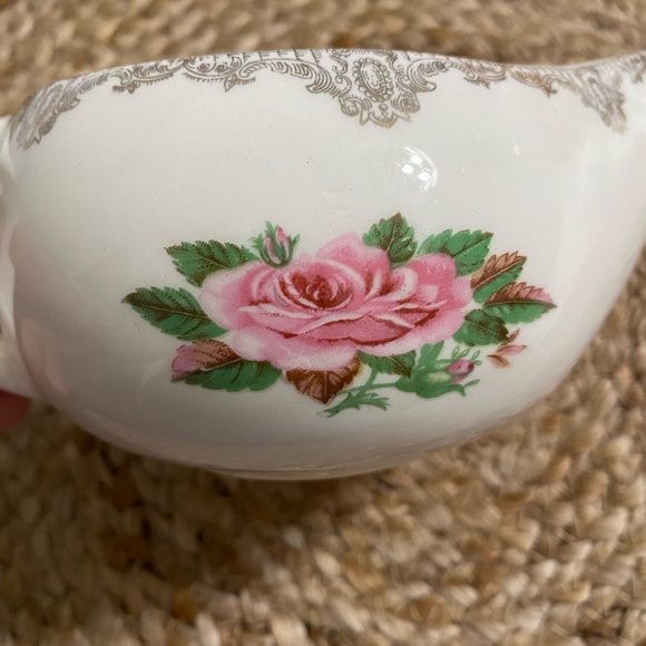 Paden City American Rose Gravy Boat - Picture 4 of 10